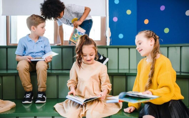 طرق ممتعة لتعليم الأطفال الأخلاق والمهارات الاجتماعية